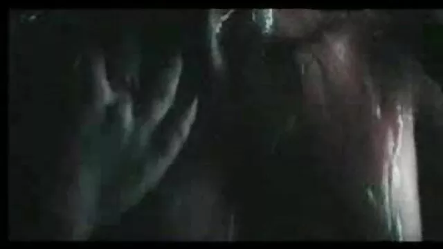 ქალთა ციხეში პუტკუნა რიჟა ტიტველი ქალთა